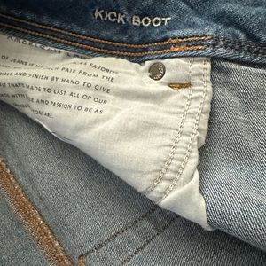 American Eagle women’s jeans